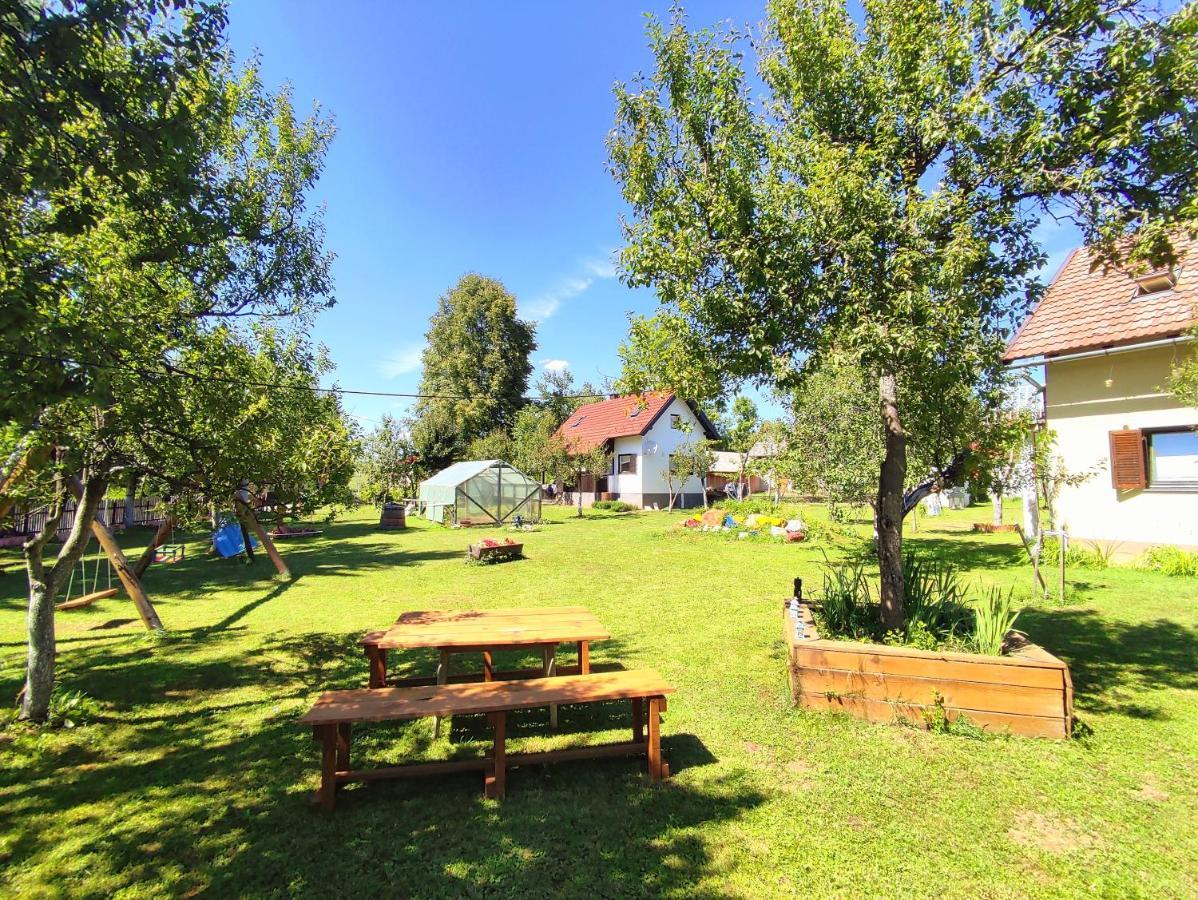 Apartments Eco Forest Resort Rakovica Exterior foto